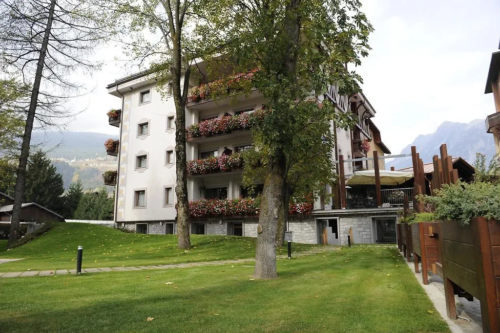 Miramonti Park Hotel بورمْيو 4*,