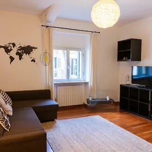 Domus - Accogliente Residenza Rocchetto A 25mt Da Piazza Erbe , Verona Italien