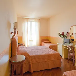 https://hotel-aurora-florence.it-tuscanyhotel.com